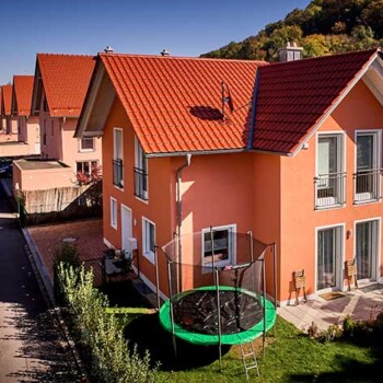 Ein- und Mehrfamilienhäuser, Projekte des Malerfachbetriebs Walter Ertel in Neumarkt-Sankt Veit